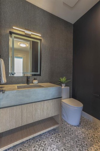 147 Heston Street Nw, Calgary, AB 