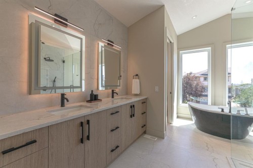 147 Heston Street Nw, Calgary, AB 