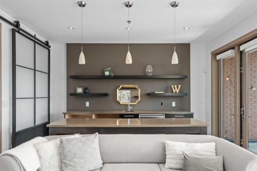 610 Aspen Meadows Hill Sw, Calgary, AB - Indoor
