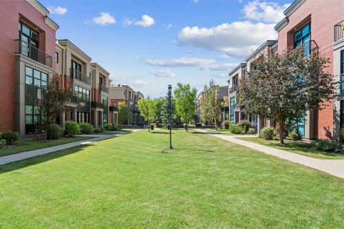 610 Aspen Meadows Hill Sw, Calgary, AB - Outdoor
