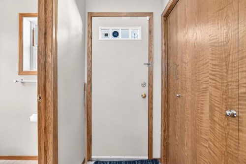 192 Riverbend Drive Se, Calgary, AB 