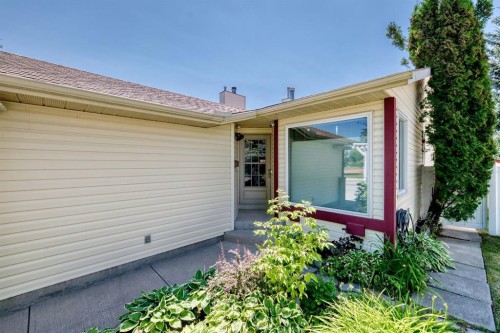 192 Riverbend Drive Se, Calgary, AB 