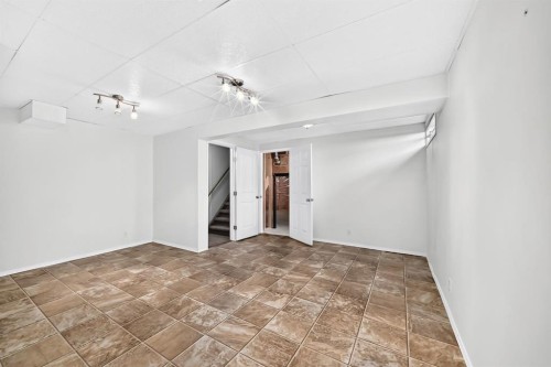 192 Riverbend Drive Se, Calgary, AB 