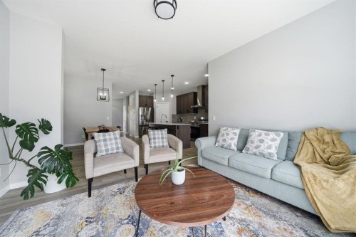 623 Savanna Crescent Ne, Calgary, AB - Indoor Photo Showing Living Room