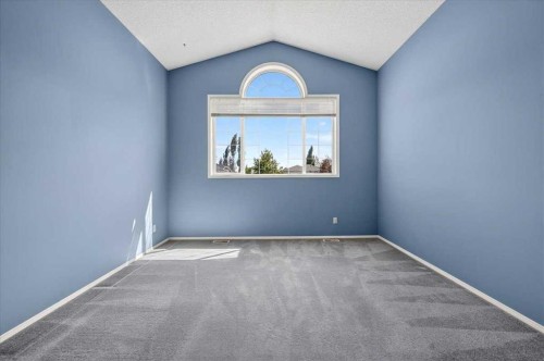 232 Douglas Glen Close Se, Calgary, AB - Indoor Photo Showing Other Room