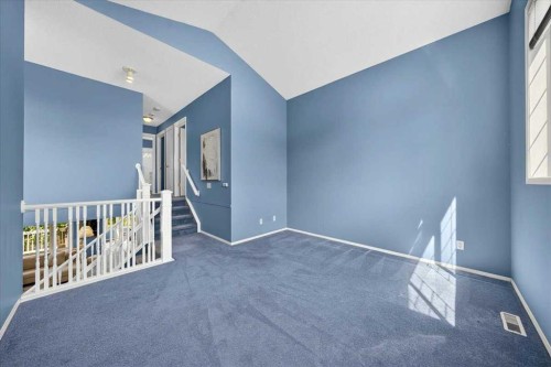 232 Douglas Glen Close Se, Calgary, AB - Indoor Photo Showing Other Room