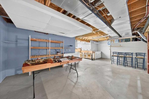 232 Douglas Glen Close Se, Calgary, AB - Indoor