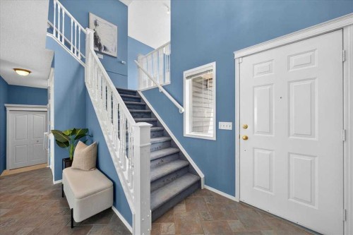 232 Douglas Glen Close Se, Calgary, AB - Indoor Photo Showing Other Room