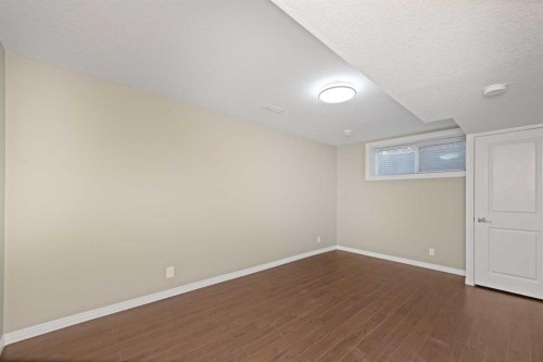 7 Panora Square Nw, Calgary, AB 