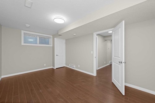 7 Panora Square Nw, Calgary, AB 