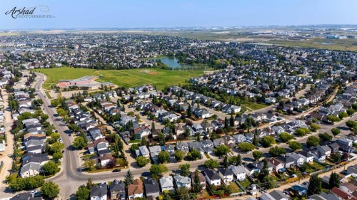 7 Panora Square Nw, Calgary, AB 