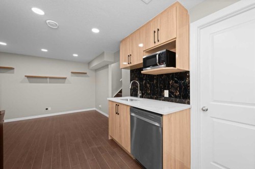 7 Panora Square Nw, Calgary, AB 