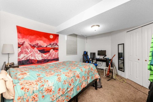 5 Citadel Hills Circle Nw, Calgary, AB - Indoor Photo Showing Bedroom
