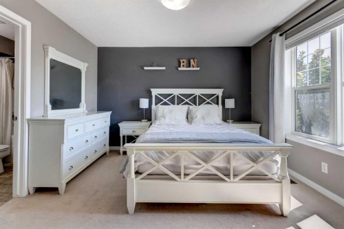 1058 New Brighton Park Se, Calgary, AB - Indoor Photo Showing Bedroom