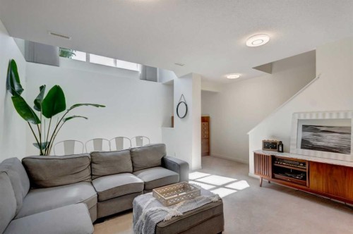 1058 New Brighton Park Se, Calgary, AB - Indoor Photo Showing Living Room
