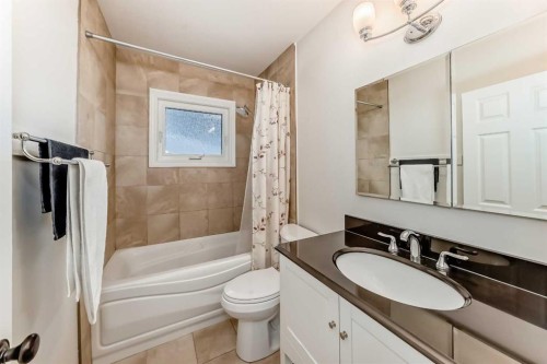 35 Collingwood Place Nw, Calgary, AB 