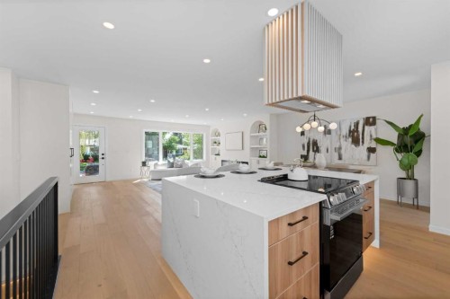 88 Cheyenne Crescent Nw, Calgary, AB - Indoor Photo Showing Kitchen