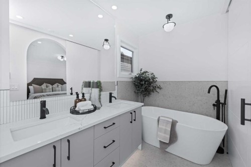 88 Cheyenne Crescent Nw, Calgary, AB - Indoor Photo Showing Bathroom