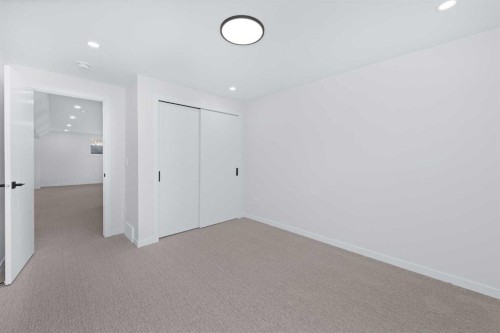 88 Cheyenne Crescent Nw, Calgary, AB - Indoor Photo Showing Other Room