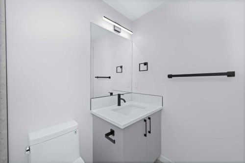 88 Cheyenne Crescent Nw, Calgary, AB - Indoor Photo Showing Bathroom