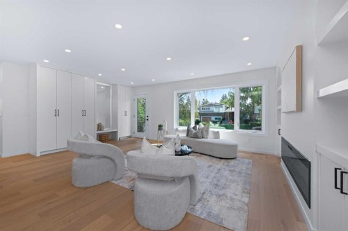 88 Cheyenne Crescent Nw, Calgary, AB - Indoor Photo Showing Living Room