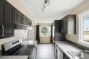 118 Dovertree Place Se, Calgary, AB  - Indoor Photo Showing Kitchen 