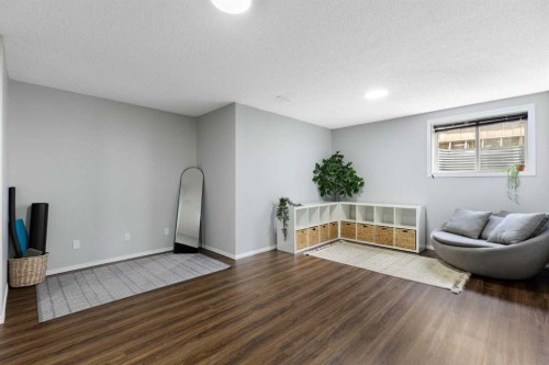 13 Somerset Park Sw, Calgary, AB - Indoor Photo Showing Other Room