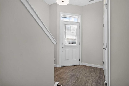 4-2416 30 Street Sw, Calgary, AB - Indoor Photo Showing Other Room