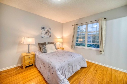 81 Prestwick Avenue Se, Calgary, AB - Indoor Photo Showing Bedroom