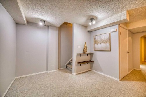 81 Prestwick Avenue Se, Calgary, AB - Indoor Photo Showing Other Room