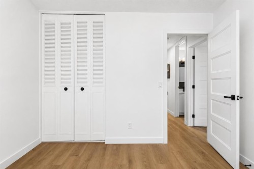 40-14736 Deerfield Drive Se, Calgary, AB - Indoor Photo Showing Other Room