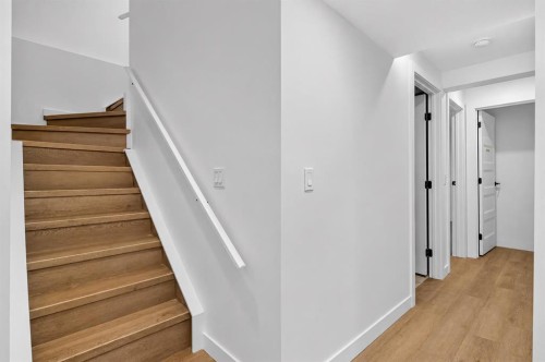 40-14736 Deerfield Drive Se, Calgary, AB - Indoor Photo Showing Other Room