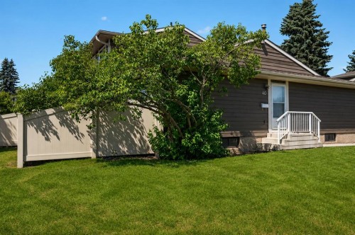 40-14736 Deerfield Drive Se, Calgary, AB - Outdoor