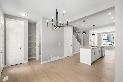 78 Sora Gardens Se, Calgary, AB - Indoor