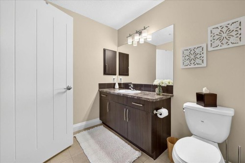 2305-15 Sunset Square, Cochrane, AB - Indoor Photo Showing Bathroom