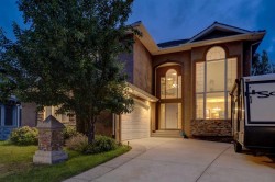 40 Arbour Estates Green NW Calgary, AB T3G 4E7
