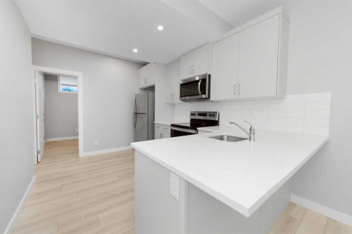226 Ambleton Drive Nw, Calgary, AB - Indoor Photo Showing Kitchen
