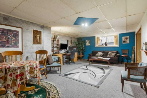 39 Maryvale Crescent Ne, Calgary, AB 