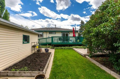 39 Maryvale Crescent Ne, Calgary, AB 