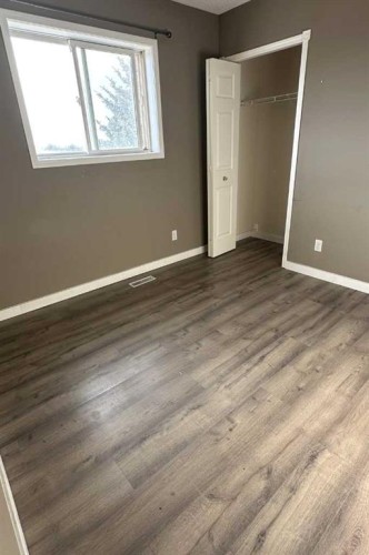 43 Covington Close Ne, Calgary, AB - Indoor Photo Showing Other Room