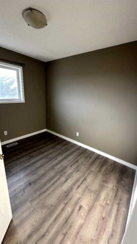 43 Covington Close Ne, Calgary, AB - Indoor Photo Showing Other Room