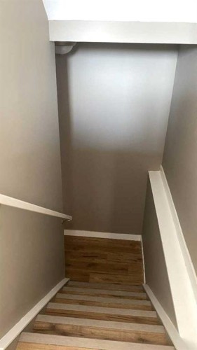 43 Covington Close Ne, Calgary, AB - Indoor Photo Showing Other Room