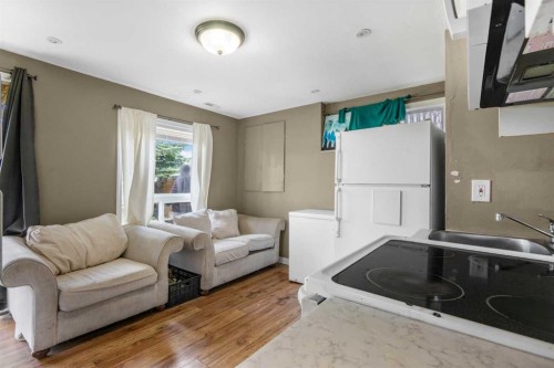43 Covington Close Ne, Calgary, AB - Indoor