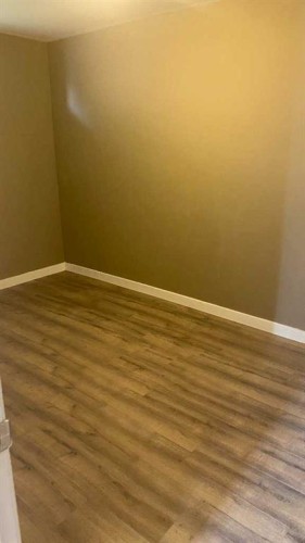43 Covington Close Ne, Calgary, AB - Indoor Photo Showing Other Room