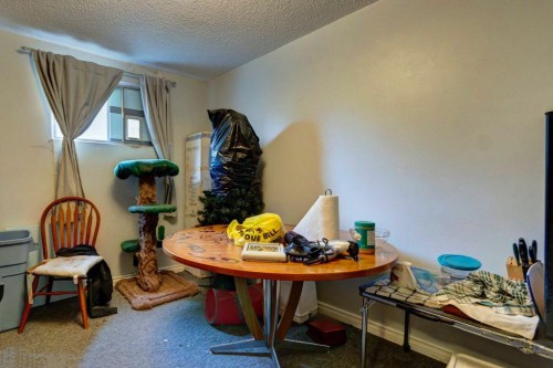 2009 41 Street Se, Calgary, AB - Indoor