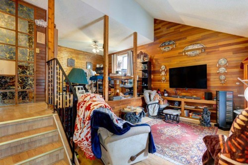 2009 41 Street Se, Calgary, AB - Indoor