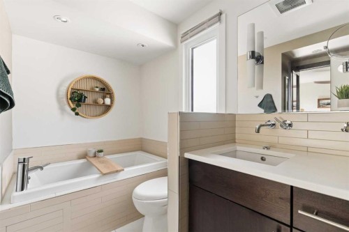 76 Ranchridge Way Nw, Calgary, AB - Indoor Photo Showing Bathroom