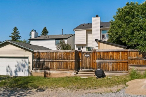 76 Ranchridge Way Nw, Calgary, AB - Outdoor With Exterior