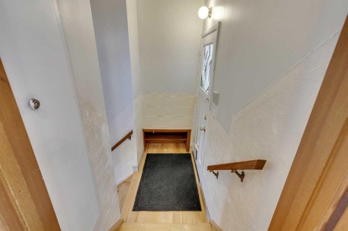 3324 Morley Crescent Nw, Calgary, AB - Indoor Photo Showing Other Room