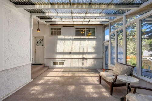 3324 Morley Crescent Nw, Calgary, AB - Indoor Photo Showing Other Room